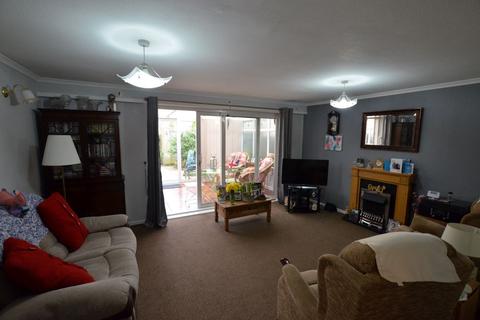 18 County Close, Woodgate, Birmingham, B32 3SZ