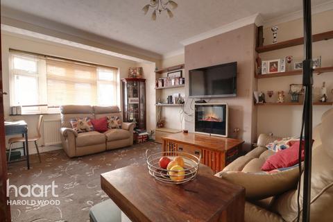 67 Waverley Crescent, Romford, RM3 8AJ