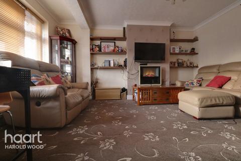 67 Waverley Crescent, Romford, RM3 8AJ