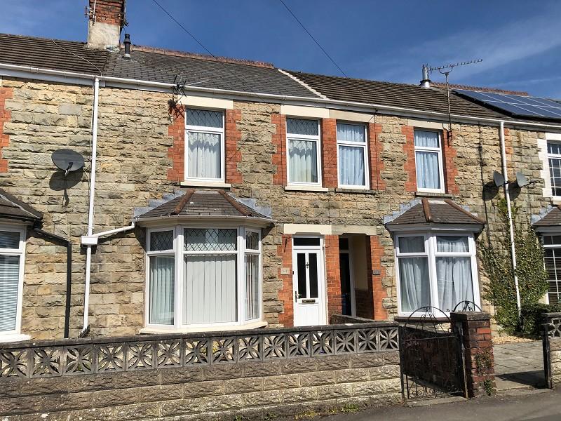 Grove Road, Bridgend, Bridgend County. CF31 3EF 3 bed terraced house £200,000