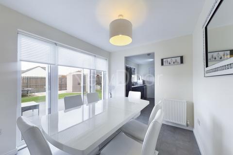 16 Forge Crescent, Bishopton, PA7 5FJ