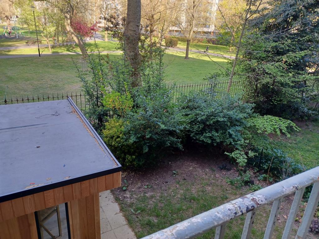Warley St, E2 0QB 2 bed flat £1,647 pcm (£380 pw)