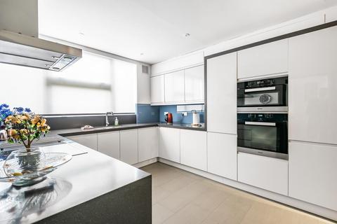 8 Beck River Park, Beckenham, BR3 1HT