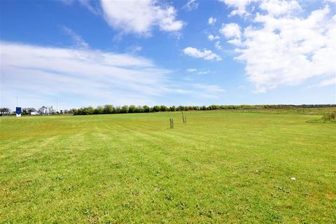 3 Kestrel Grove, Whitfield, Dover, CT16 3FT
