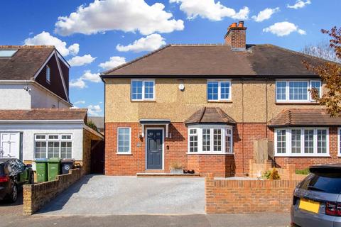 5 Simmil Road, Claygate, Esher, KT10 0RT