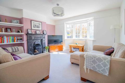 5 Simmil Road, Claygate, Esher, KT10 0RT