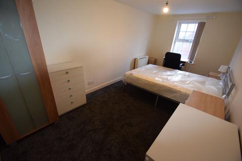 2 bedroom apartment to rent, Akhtar House, Oxford Road, Manchester, M1 7DY