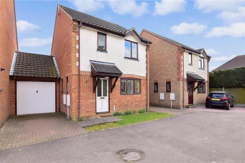 22 Sweet Briar Drive, Laindon, Basildon, SS15 4HA