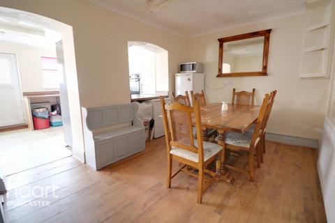 1 Thorold Place, Kirk Sandall, Doncaster, DN3 1NT