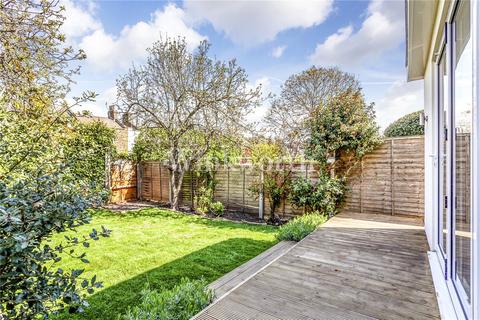 35 Raleigh Road, London, N8 0JB