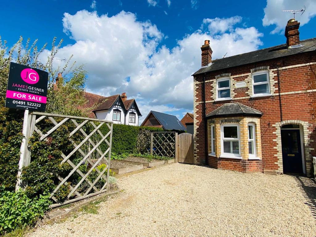 Station Road, Cholsey 3 bed end of terrace house £500,000