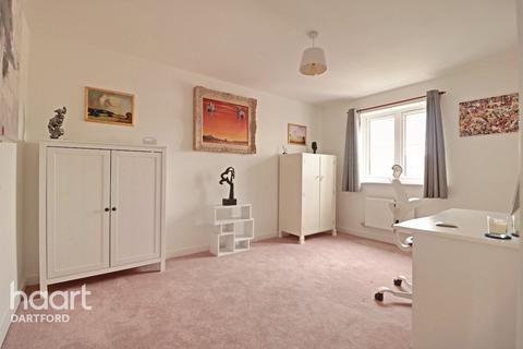 116 Ellingham View, Dartford, DA1 5UP