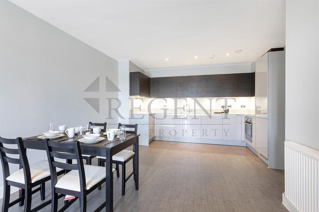 Kitchen & Dining