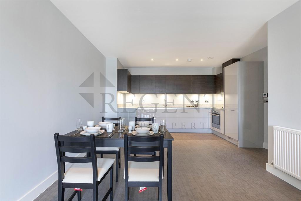 Kitchen & Dining