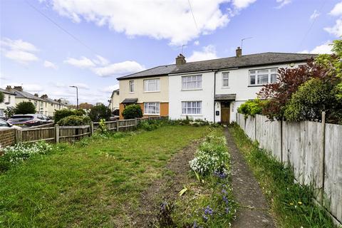 4 Willow Road, London, W5 4PD