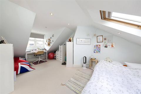 2 Grena Gardens, Richmond, TW9 1XP