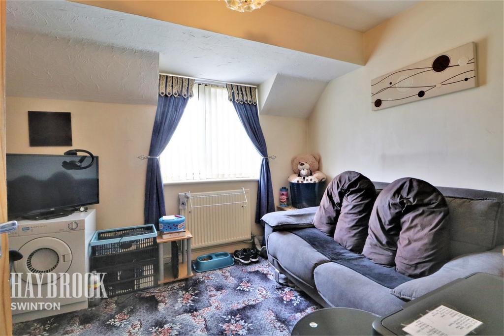 Wildene Drive, Mexborough 2 bed semidetached house £100,000