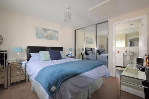 104 Old Quarry Drive, Exminster, Exeter, EX6 8FE