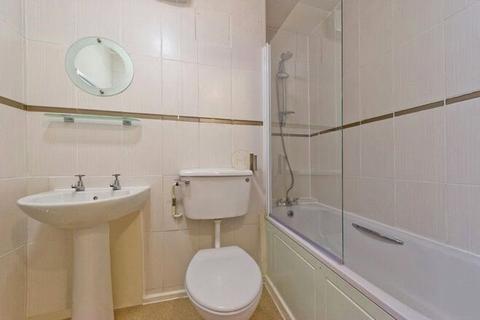 1 bedroom apartment to rent, Millman Street, London, WC1N