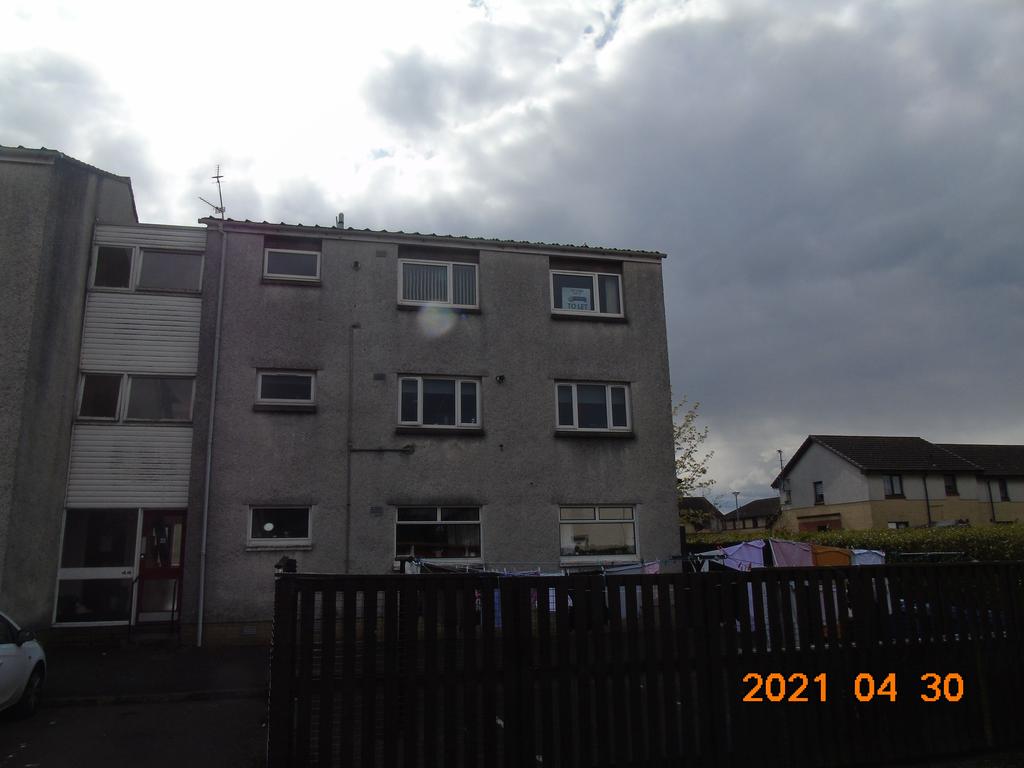 Greenhill Crescent, Linwood PA3 2 bed flat £550 pcm (£127 pw)