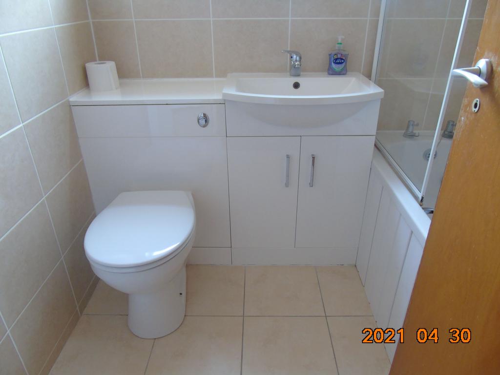 Greenhill Crescent, Linwood PA3 2 bed flat £550 pcm (£127 pw)
