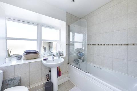 44c Priory Road, Tonbridge, TN9 2BL