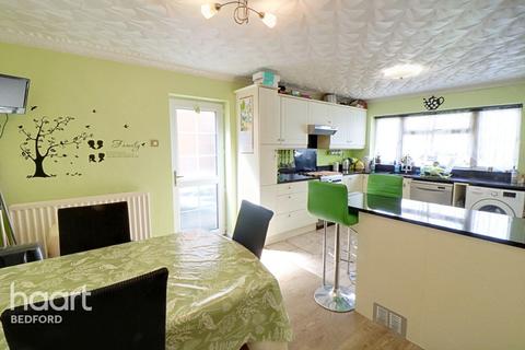 13 Swindale, Bedford, MK41 7TT