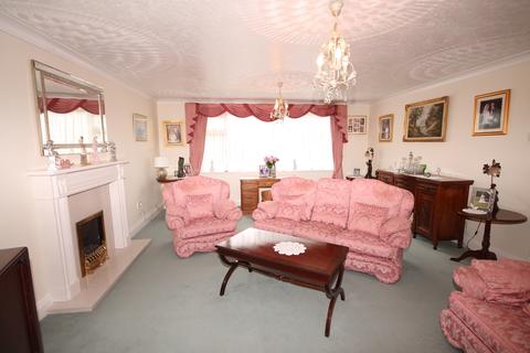6 bedroom detached house for sale - Pershore Close, Putnoe, Bedford, MK41