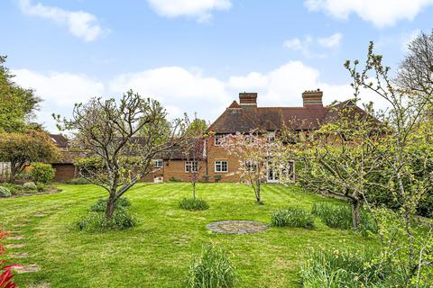 St Maximin Blakes Lane, East Clandon, Guildford, GU4 7RR