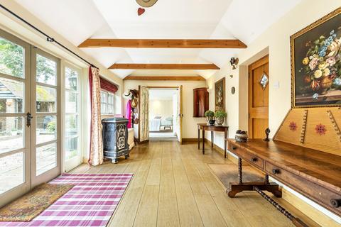 St Maximin Blakes Lane, East Clandon, Guildford, GU4 7RR