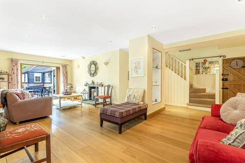 St Maximin Blakes Lane, East Clandon, Guildford, GU4 7RR