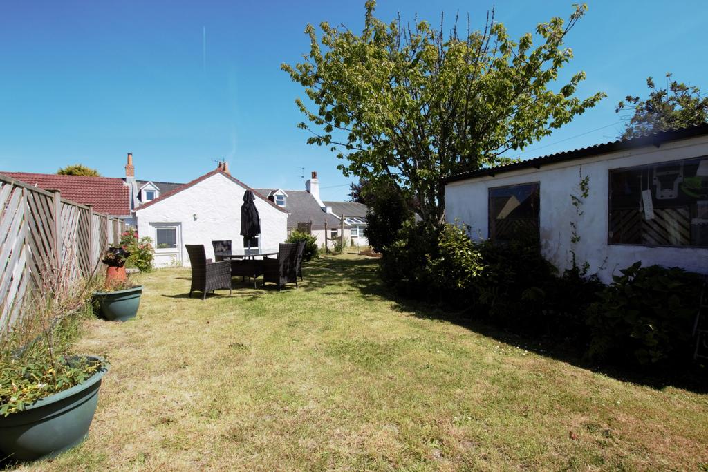 Rue des Marettes, St Martin's, Guernsey, GY4 3 bed cottage for sale £