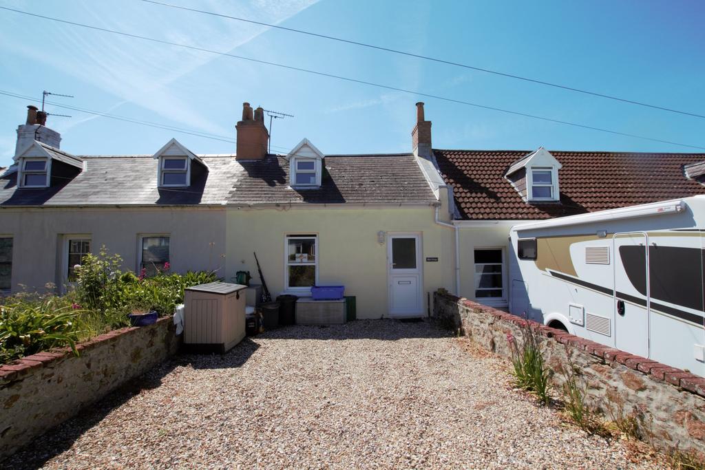 Rue des Marettes, St Martin's, Guernsey, GY4 3 bed cottage for sale £
