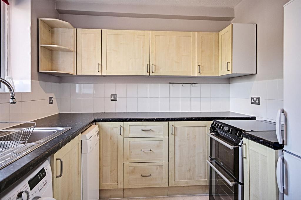 The Meadows, Sawbridgeworth, Essex 1 bed flat £775 pcm (£179 pw)