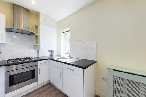 20 Adrian Close, Hemel Hempstead, HP1 1AW