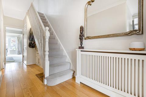 24 Canbury Avenue, Kingston Upon Thames, KT2 6JP