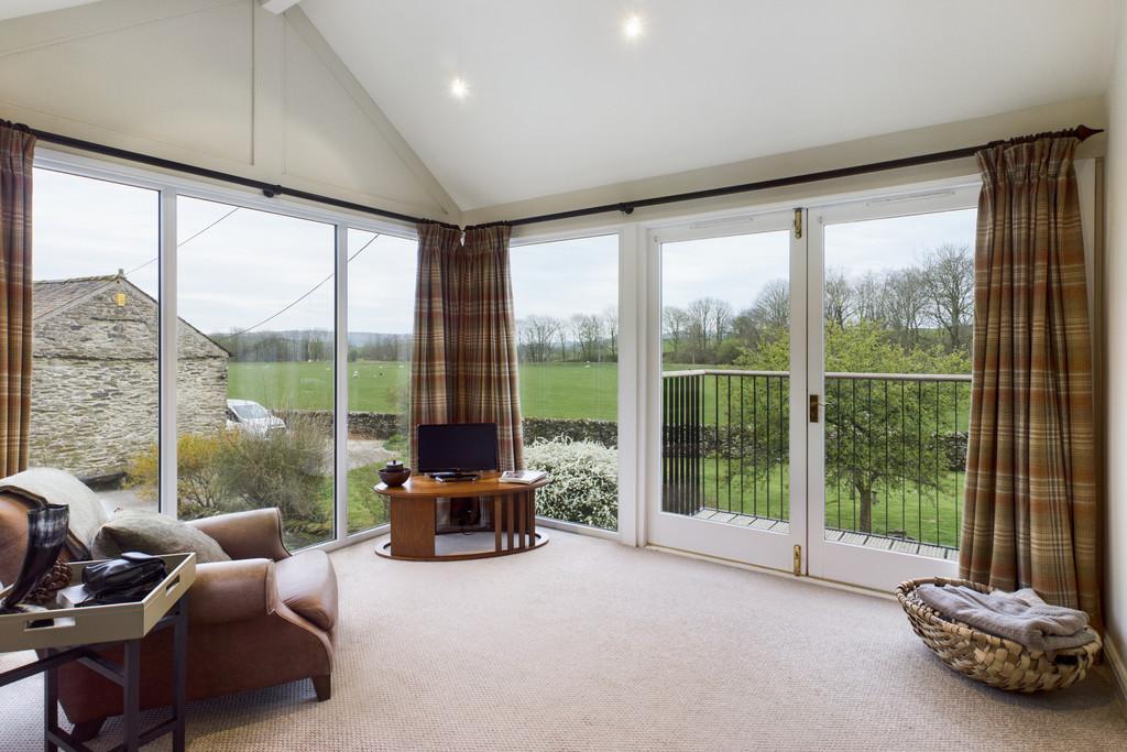Sitting Room/Occasional Bedroom