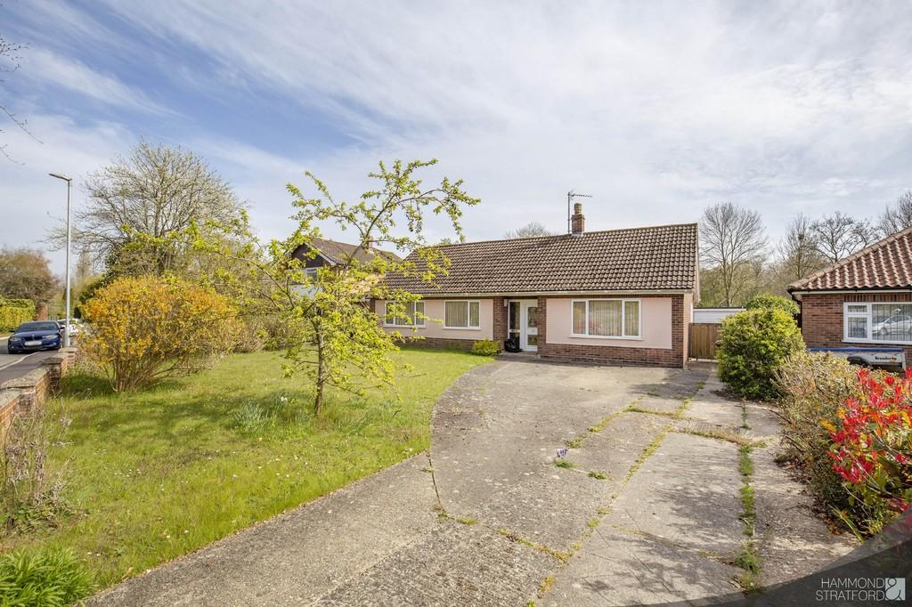 Tungate Crescent, Cringleford 3 bed detached bungalow £450,000