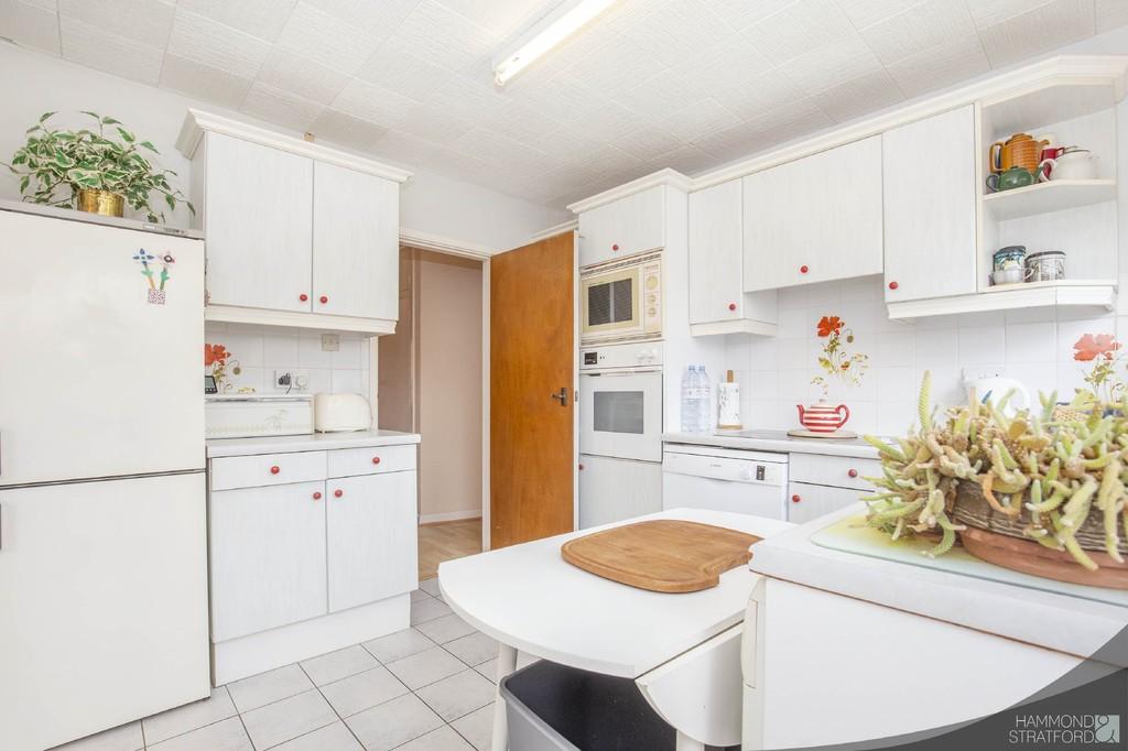 Tungate Crescent, Cringleford 3 bed detached bungalow £450,000