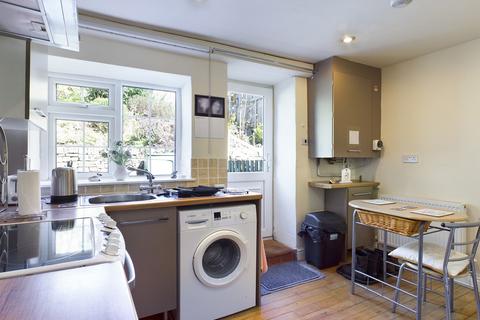 147 Chew Valley Road, Greenfield, Oldham, OL3 7JN
