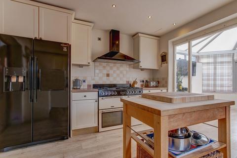 85 Crooks Lane, Studley, B80 7QY