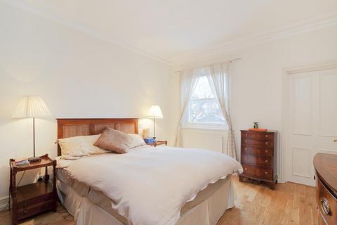 1 bedroom flat to rent, Beaufort Gardens, Knightsbridge, London