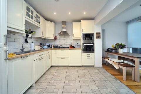 11 Caverleigh Way, Worcester Park, KT4 8DH