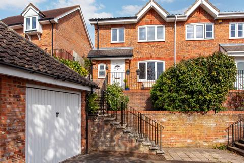 41 Tredegar Road, Emmer Green, Reading, RG4 8PF