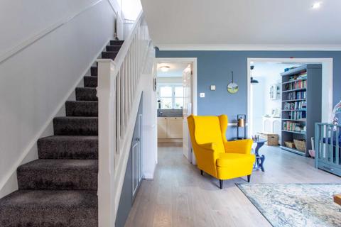 41 Tredegar Road, Emmer Green, Reading, RG4 8PF