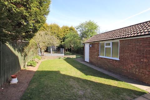 35 Charles Avenue, Grimsby, DN33 2DA