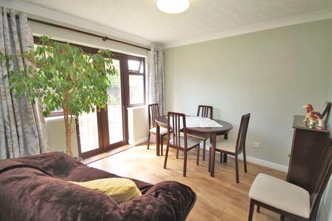 20 Goldgarth, Grimsby, DN32 8QS