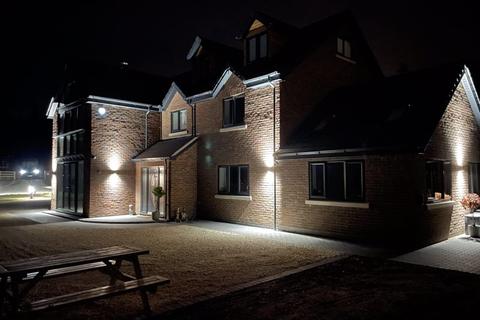 6 bedroom detached house for sale - Springview Manor, Warstone Hill Road, Wolverhampton
