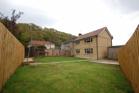 1 Heol Dyddwr, Tonna, Neath, SA11 3PZ