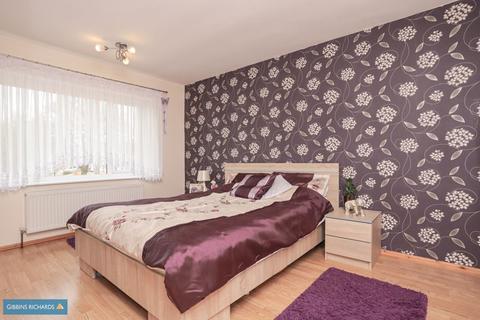 22 Radlet Close, Taunton, TA2 8ED